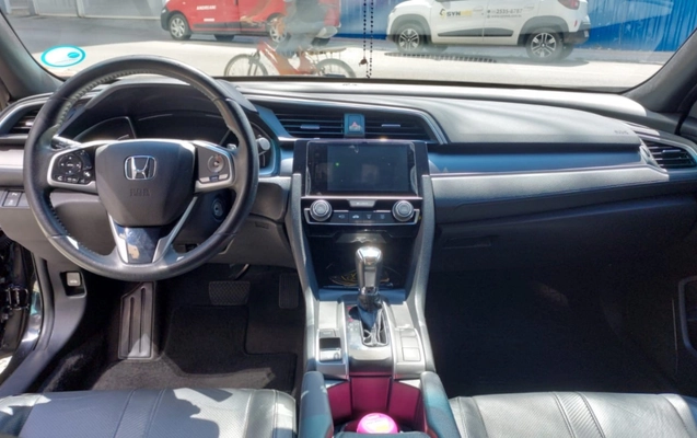 imagem-https://www.socarrao.com.br/sc-vehicle-images-prod/920595/1773290201640-OTlhMmMzNzktZGUyYS00NDZhLTgzZDMtNTlmMjBlMDliYmU4LmpwZWc.jpeg