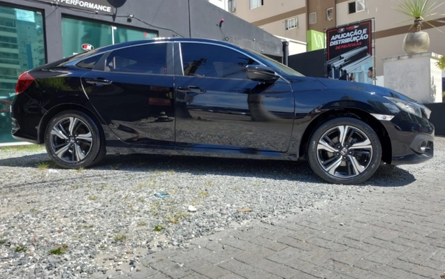 imagem-https://www.socarrao.com.br/sc-vehicle-images-prod/920595/1773290201899-MDEyMmFjN2UtYjAwMy00NzgzLWEzOGYtNjczOTdjMDA3MmI2LmpwZWc.jpeg
