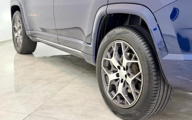 imagem-https://www.socarrao.com.br/sc-vehicle-images-prod/921345/1787863408106-7887595_1_B_a64a2e64a6.jpeg