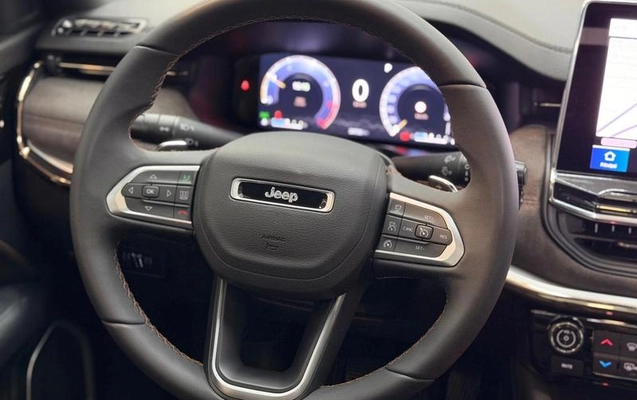 imagem-https://www.socarrao.com.br/sc-vehicle-images-prod/921345/1787863408109-7887595_2_B_caffa900a6.jpeg