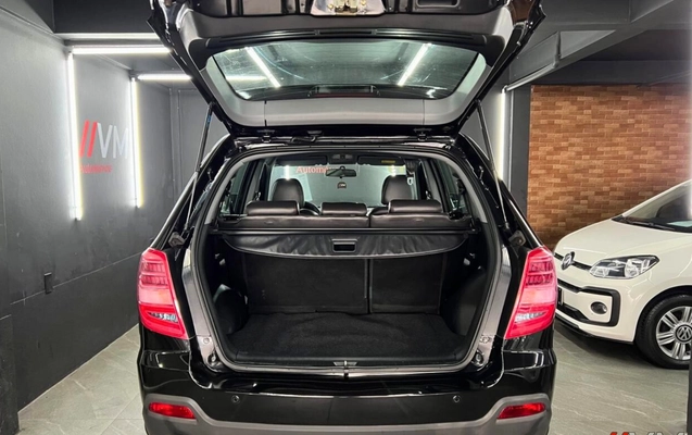 imagem-https://www.socarrao.com.br/sc-vehicle-images-prod/922002/1784064292620-003_38187dd524b4854f2b93986687f8403b.png