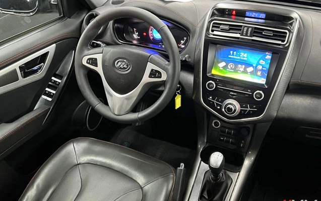 imagem-https://www.socarrao.com.br/sc-vehicle-images-prod/922002/1784064292626-003_4eb6da6e5996a34e039ee7c0be9dc3c1.png