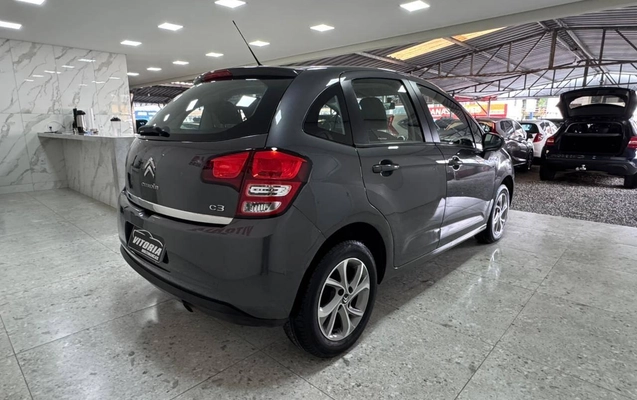 imagem-https://www.socarrao.com.br/sc-vehicle-images-prod/922080/1782305547248-fe37e106c9744cf5b8792147a7d5c22d_1773337228673.jpeg