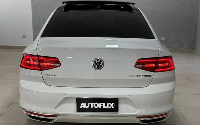 imagem-https://www.socarrao.com.br/sc-vehicle-images-prod/922138/1773764477049-7889017_16_B_6578cdcb98.jpeg