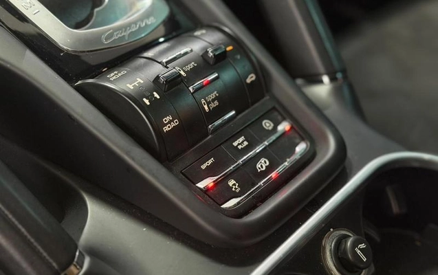 imagem-https://www.socarrao.com.br/sc-vehicle-images-prod/922168/1773338776675-7889081_13_B_dd1e060aef.jpeg
