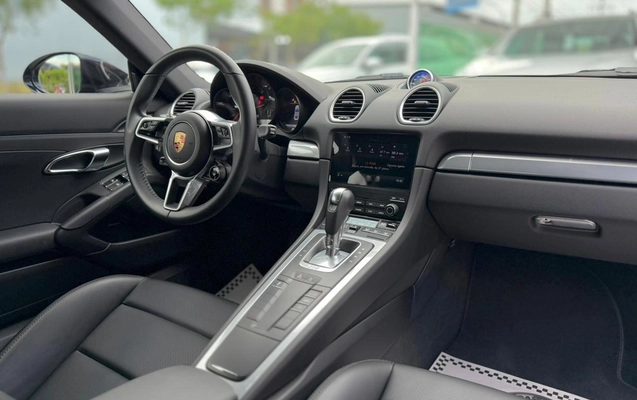 imagem-https://www.socarrao.com.br/sc-vehicle-images-prod/922289/1773341008401-73bef3dc-586b-432e-ba62-a12e5de32392.jpg