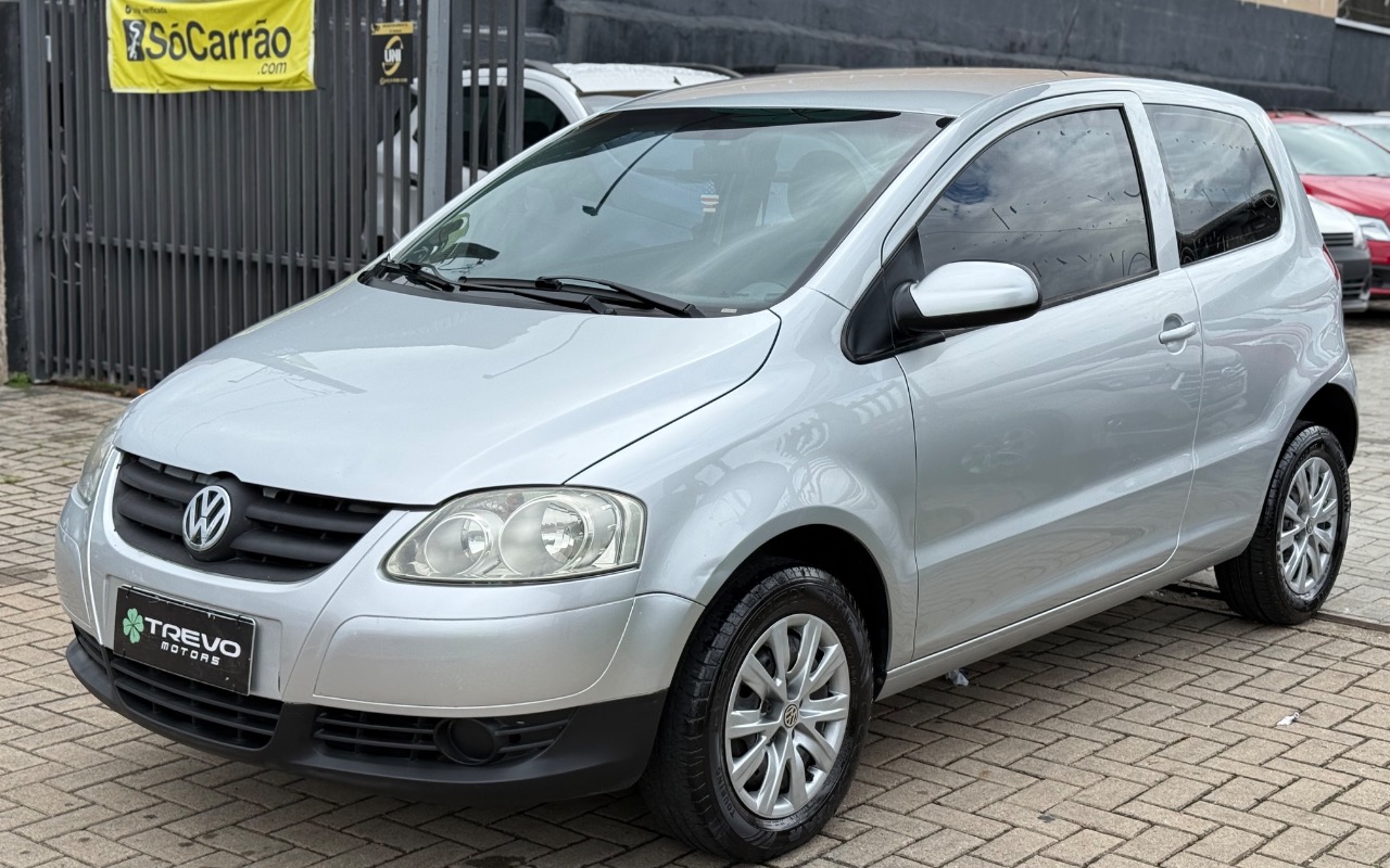 Volkswagen Fox 2010 Prata — foto 1 de 3