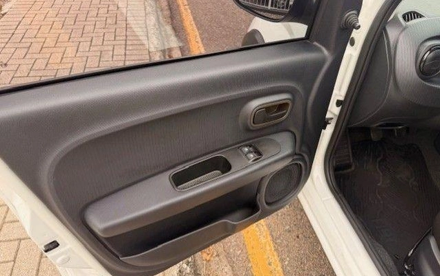 imagem-https://www.socarrao.com.br/sc-vehicle-images-prod/922924/1786137875858-7890496_12_B_7b2208cb1c.jpeg