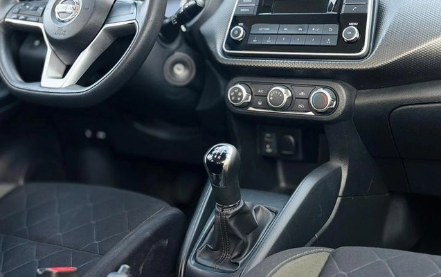 imagem-https://www.socarrao.com.br/sc-vehicle-images-prod/923110/1790290720914-7827570_5_B_e680dedb48.jpeg
