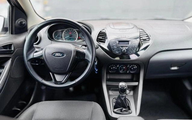 imagem-https://www.socarrao.com.br/sc-vehicle-images-prod/923143/1773369136982-7795813_6_B_c9592df05a.jpeg