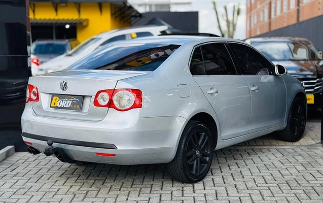 imagem-https://www.socarrao.com.br/sc-vehicle-images-prod/923244/1773372886767-7710373_1_B_331dc2b40d.jpeg