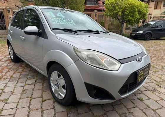 imagem-https://www.socarrao.com.br/sc-vehicle-images-prod/923683/1773401617181-ford-fiesta-1.0-rocam-s-8v-flex-4p-manual-wmimagem15393098796.jpg