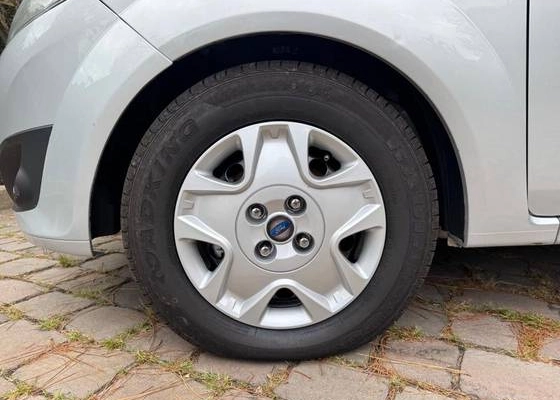 imagem-https://www.socarrao.com.br/sc-vehicle-images-prod/923683/1773401617186-ford-fiesta-1.0-rocam-s-8v-flex-4p-manual-wmimagem15393335852.jpg