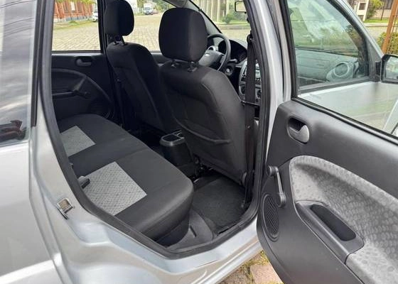 imagem-https://www.socarrao.com.br/sc-vehicle-images-prod/923683/1773401617193-ford-fiesta-1.0-rocam-s-8v-flex-4p-manual-wmimagem15393691043.jpg
