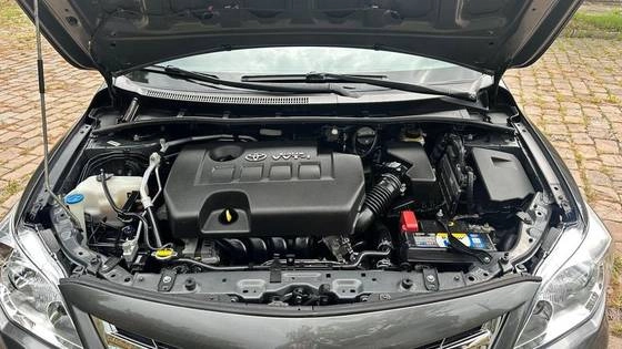 imagem-https://www.socarrao.com.br/sc-vehicle-images-prod/923694/1776166087445-toyota-corolla-1.8-gli-16v-flex-4p-automatico-wmimagem10200115651.jpg