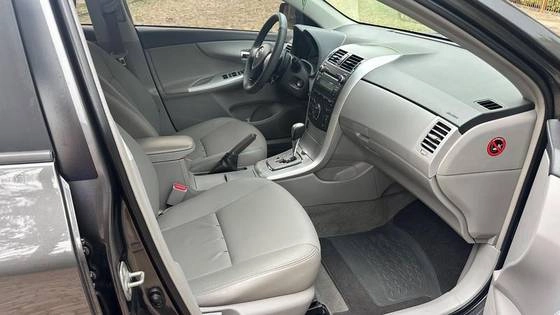 imagem-https://www.socarrao.com.br/sc-vehicle-images-prod/923694/1776166087448-toyota-corolla-1.8-gli-16v-flex-4p-automatico-wmimagem10200516021.jpg