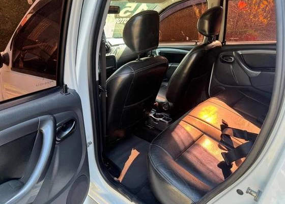 imagem-https://www.socarrao.com.br/sc-vehicle-images-prod/923700/1776166041665-renault-duster-1.6-dynamique-4x2-16v-flex-4p-manual-wmimagem10191146795.jpg
