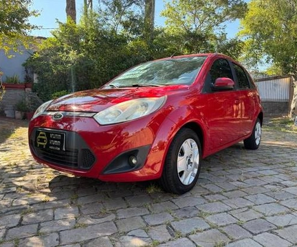 Ford Fiesta 2014 Vermelho — foto 1 de 3