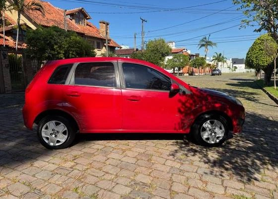 imagem-https://www.socarrao.com.br/sc-vehicle-images-prod/923701/1776166040000-ford-fiesta-1.0-rocam-se-8v-flex-4p-manual-wmimagem10184049462.jpg