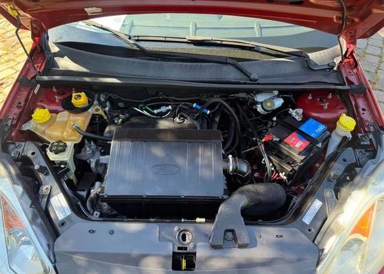 imagem-https://www.socarrao.com.br/sc-vehicle-images-prod/923701/1776166040003-ford-fiesta-1.0-rocam-se-8v-flex-4p-manual-wmimagem1018429491.jpg