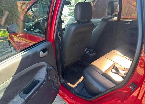 imagem-https://www.socarrao.com.br/sc-vehicle-images-prod/923701/1776166040006-ford-fiesta-1.0-rocam-se-8v-flex-4p-manual-wmimagem10184628291.jpg