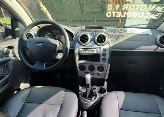 imagem-https://www.socarrao.com.br/sc-vehicle-images-prod/923701/1776166040007-ford-fiesta-1.0-rocam-se-8v-flex-4p-manual-wmimagem10184704673.jpg