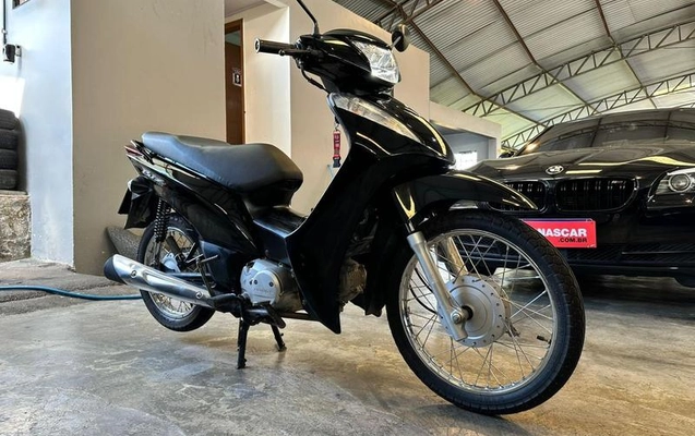 imagem-https://www.socarrao.com.br/sc-vehicle-images-prod/924461/1788182646788-7882678_6_B_892e1544c4.jpeg