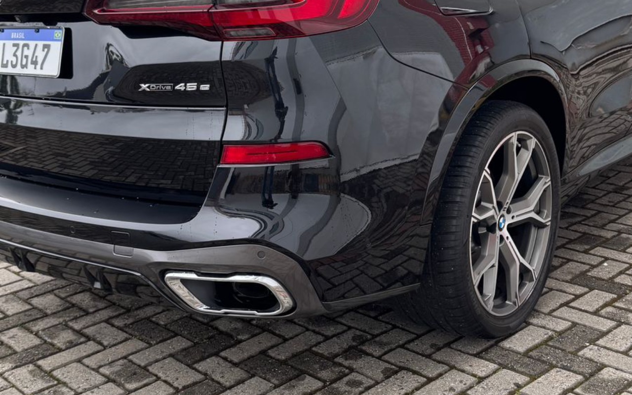 imagem-https://www.socarrao.com.br/sc-vehicle-images-prod/924791/1773416797241-SU1HLTIwMjYwMjI1LVdBMDA4Ni5qcGc.jpg