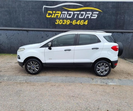 Ford EcoSport 2014 Branco — foto 1 de 3