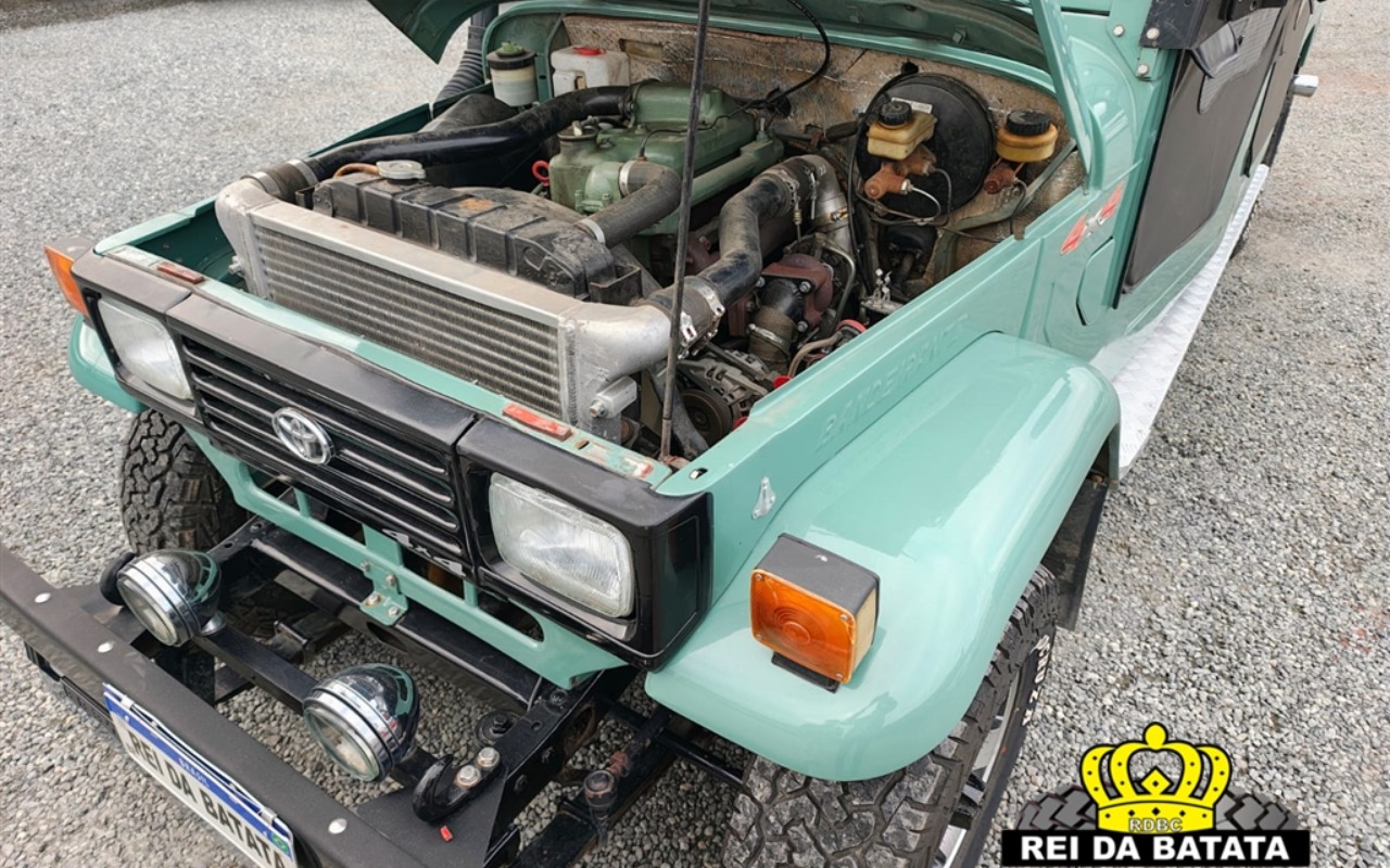 imagem-https://www.socarrao.com.br/sc-vehicle-images-prod/925155/1773421416006-d2F0ZXJtYXJrZWQtMTgwLmpwZw.jpg