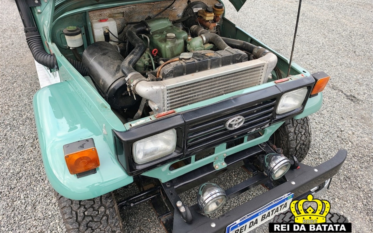 imagem-https://www.socarrao.com.br/sc-vehicle-images-prod/925155/1773421417306-d2F0ZXJtYXJrZWQtMTc5LmpwZw.jpg