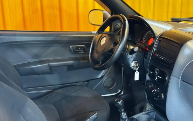 imagem-https://www.socarrao.com.br/sc-vehicle-images-prod/925234/1788270860273-gb-26b3da9.jpeg