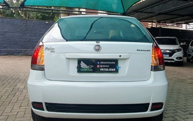 imagem-https://www.socarrao.com.br/sc-vehicle-images-prod/925324/1785501300263-rckSLiMIIhsR7d6Uf4hSldbnScMg1w8C.jpg