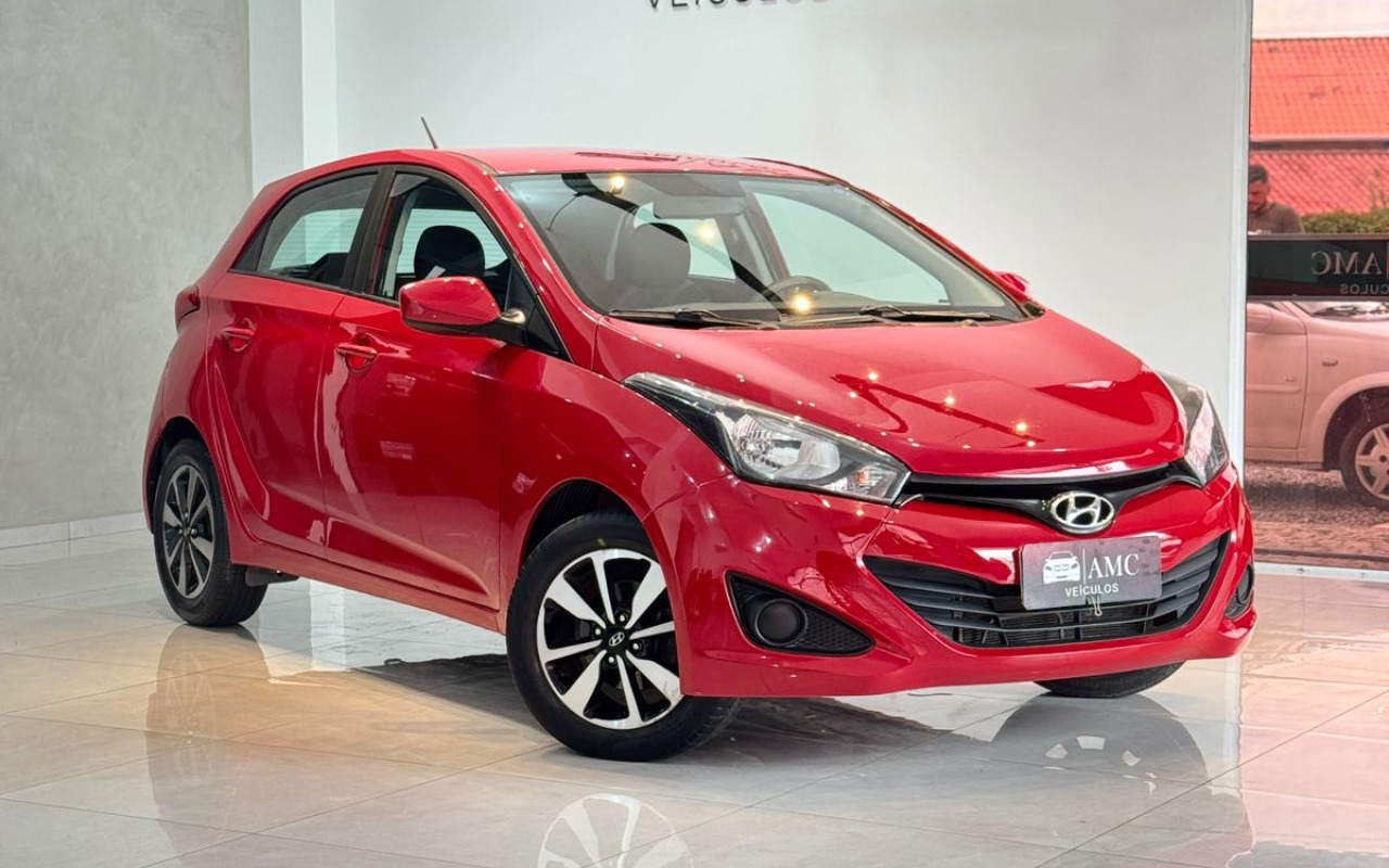 Hyundai HB20 2015 Vermelho — foto 1 de 3
