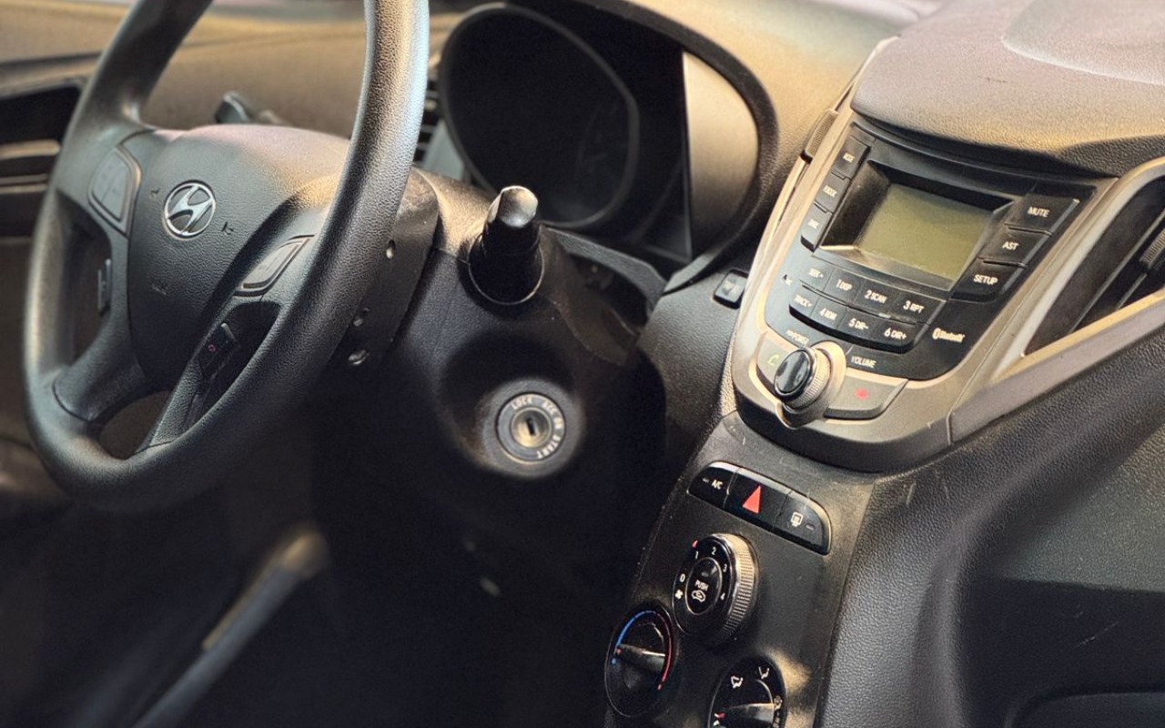 imagem-https://www.socarrao.com.br/sc-vehicle-images-prod/925341/1773424710864-V2hhdHNBcHAgSW1hZ2UgMjAyNi0wMS0zMCBhdCAxNC4zMi41NSAoMykuanBlZw.jpeg