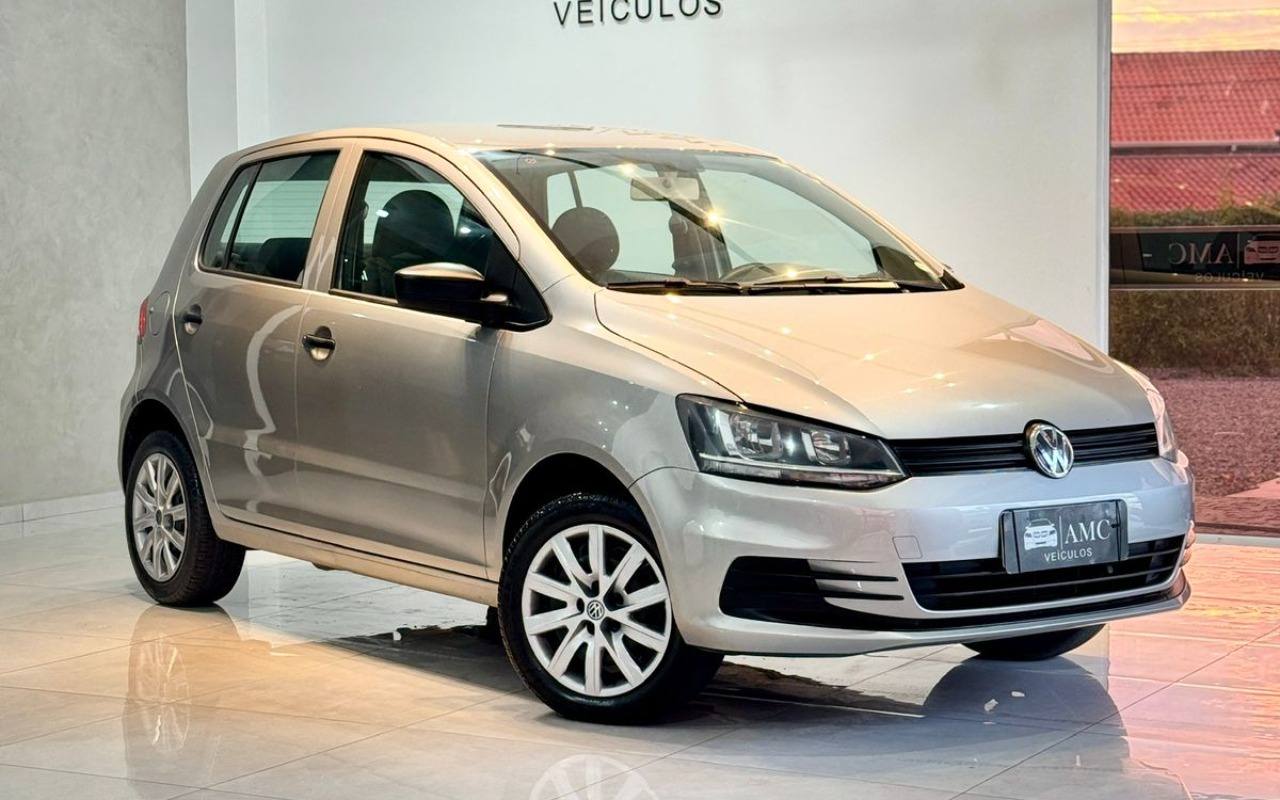Volkswagen Fox 2016 Prata — foto 1 de 3