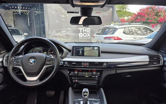 imagem-https://www.socarrao.com.br/sc-vehicle-images-prod/925589/1774631190102-7893405_11_B_0be5279c5d.jpeg
