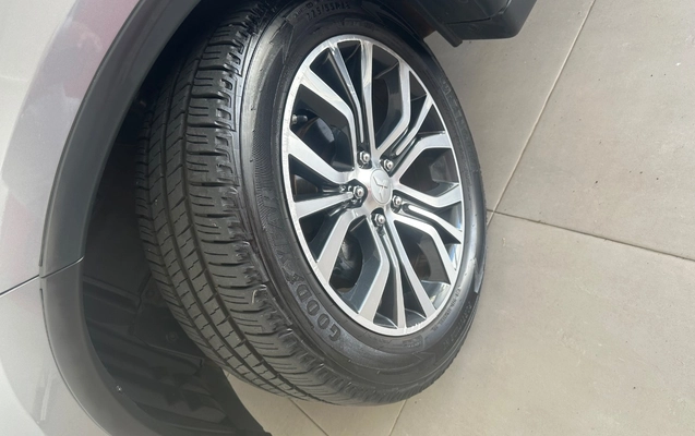 imagem-https://www.socarrao.com.br/sc-vehicle-images-prod/925720/1773428785821-MTFwLmpwZw.jpg