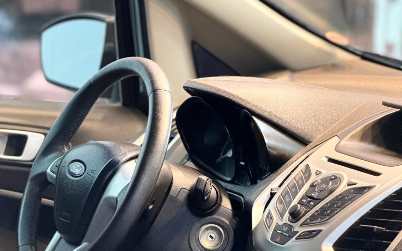 imagem-https://www.socarrao.com.br/sc-vehicle-images-prod/925729/1773428879446-V2hhdHNBcHAgSW1hZ2UgMjAyNi0wMi0yNyBhdCAxNi40My41NyAoMSkuanBlZw.jpeg