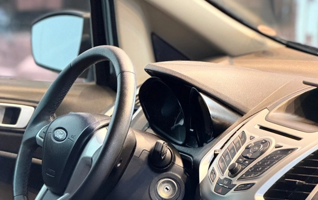imagem-https://www.socarrao.com.br/sc-vehicle-images-prod/925729/1773428879446-V2hhdHNBcHAgSW1hZ2UgMjAyNi0wMi0yNyBhdCAxNi40My41NyAoMSkuanBlZw.jpeg