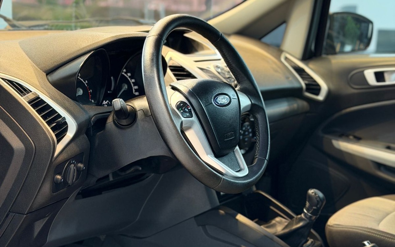 imagem-https://www.socarrao.com.br/sc-vehicle-images-prod/925729/1773428879842-V2hhdHNBcHAgSW1hZ2UgMjAyNi0wMi0yNyBhdCAxNi40My41OCAoMikuanBlZw.jpeg