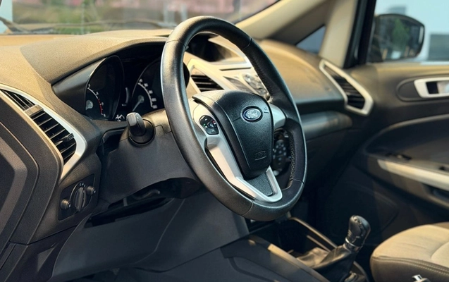 imagem-https://www.socarrao.com.br/sc-vehicle-images-prod/925729/1773428879842-V2hhdHNBcHAgSW1hZ2UgMjAyNi0wMi0yNyBhdCAxNi40My41OCAoMikuanBlZw.jpeg