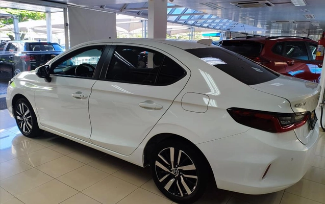 imagem-https://www.socarrao.com.br/sc-vehicle-images-prod/925814/1777990420330-7b912d61-c9cf-4413-bbdd-573df86c434920260313160848.jpeg