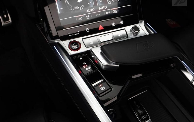 imagem-https://www.socarrao.com.br/sc-vehicle-images-prod/926049/1787260952075-7891472_15_B_cb7f969636.jpeg
