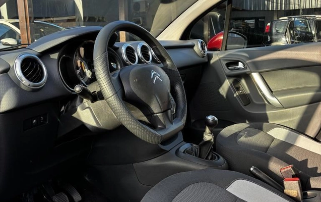 imagem-https://www.socarrao.com.br/sc-vehicle-images-prod/926360/1773436834785-69b47df040cee.jpeg