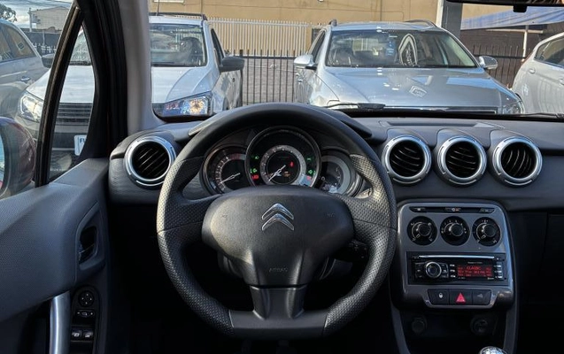 imagem-https://www.socarrao.com.br/sc-vehicle-images-prod/926360/1773436834791-69b47dcf4f590.jpeg