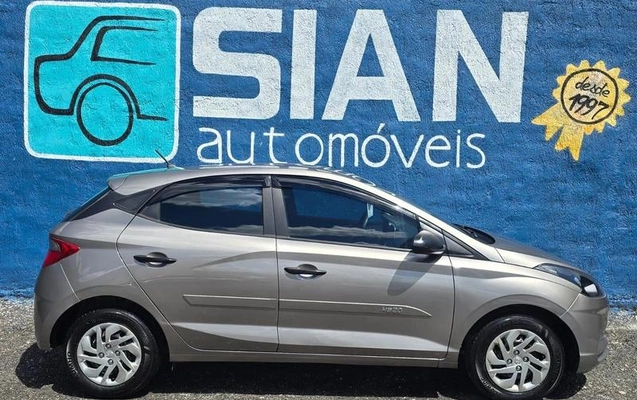 imagem-https://www.socarrao.com.br/sc-vehicle-images-prod/926623/1788021191564-7894722_14_B_36f4327b53.jpeg