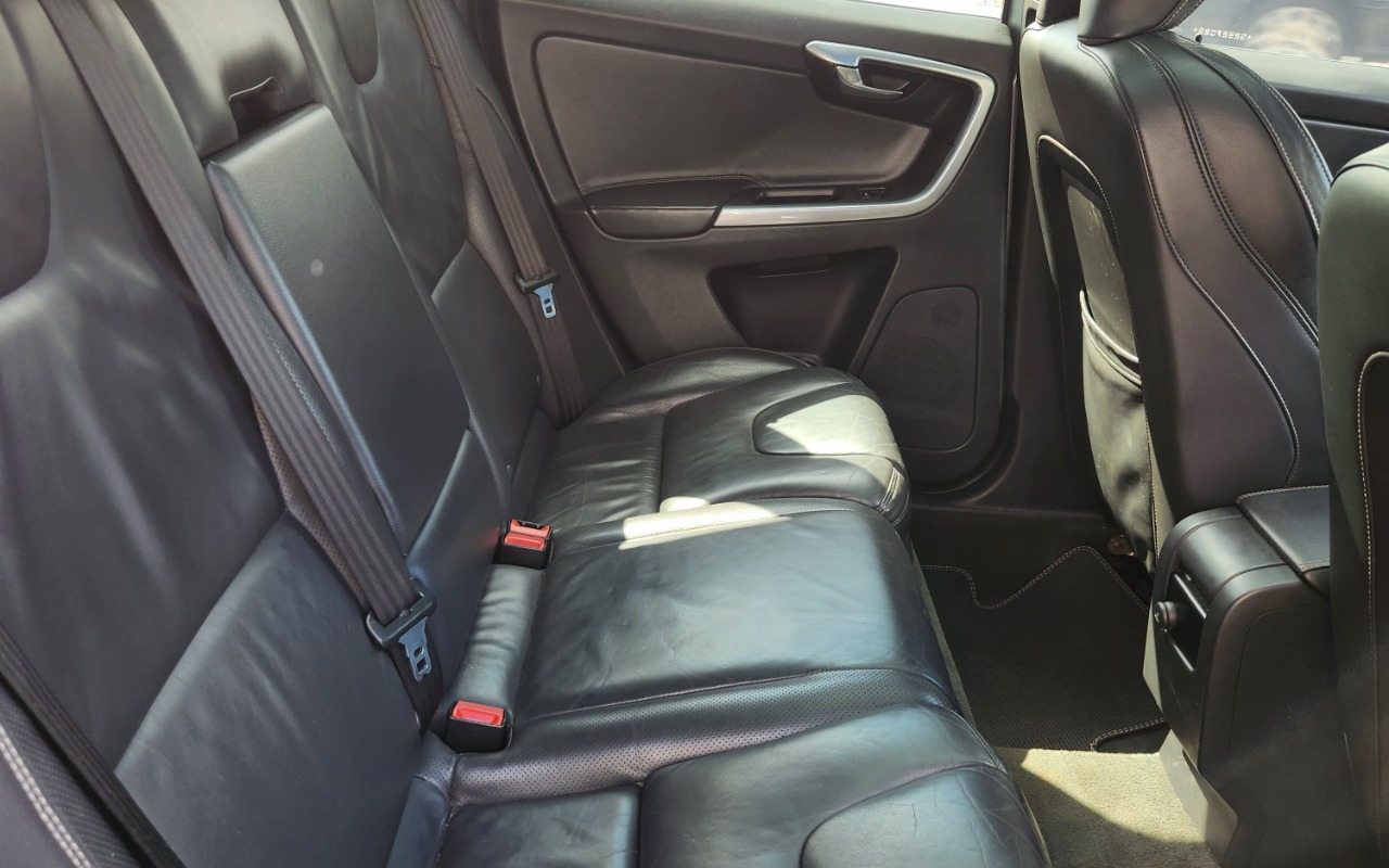 imagem-https://www.socarrao.com.br/sc-vehicle-images-prod/929697/1773490454438-MjAyNjAzMTNfMTAwMjIxLmpwZw.jpg