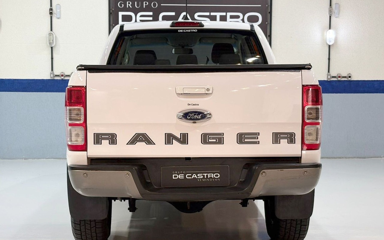imagem-https://www.socarrao.com.br/sc-vehicle-images-prod/930055/1773498342891-Rk9SRCBSQU5HRVIgWExTIDIuMiA0eDQgQ0QgLSAyMDIwIC0gQlJBTkNBIC0gUVVYNUI2MyAoNSkuanBn.jpg