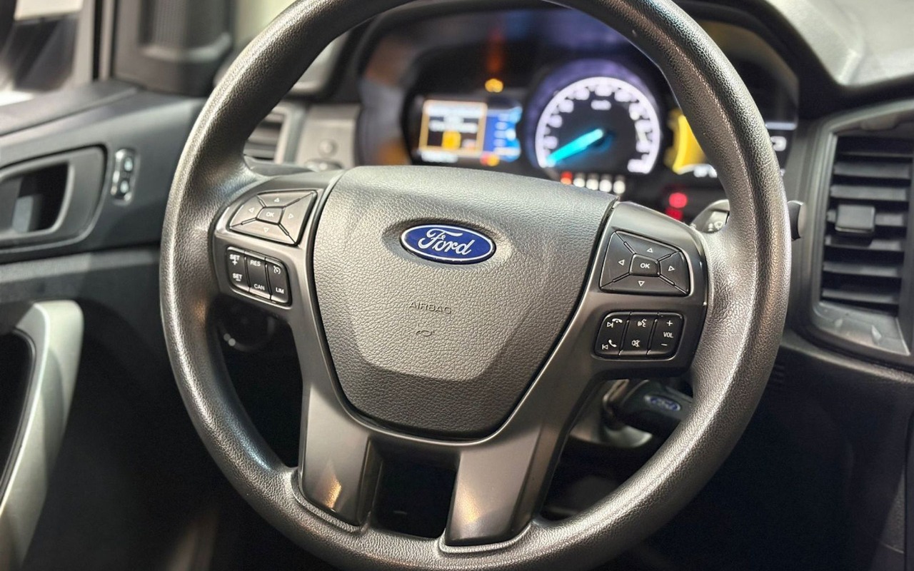 imagem-https://www.socarrao.com.br/sc-vehicle-images-prod/930055/1773498343311-Rk9SRCBSQU5HRVIgWExTIDIuMiA0eDQgQ0QgLSAyMDIwIC0gQlJBTkNBIC0gUVVYNUI2MyAoMTgpLmpwZw.jpg